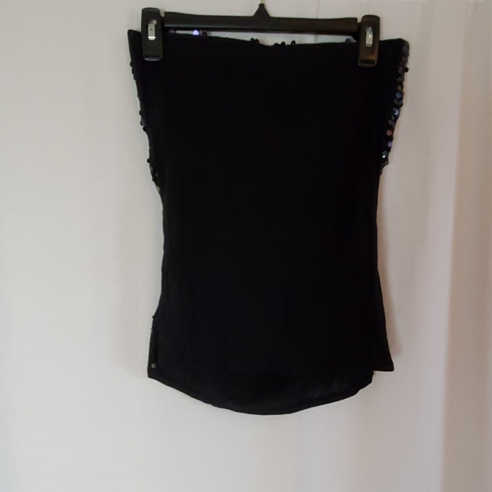 Express top with sequence... - Picture 3 of 3